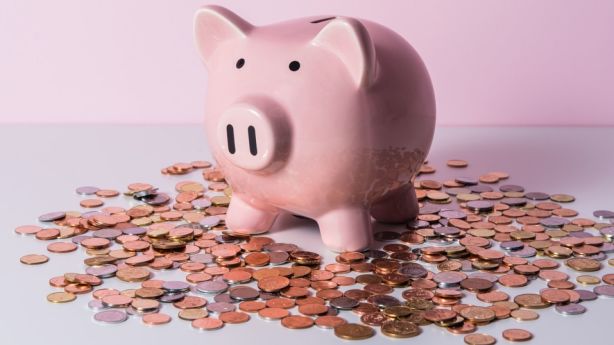 personal finance lessons at early age - teach kids about money